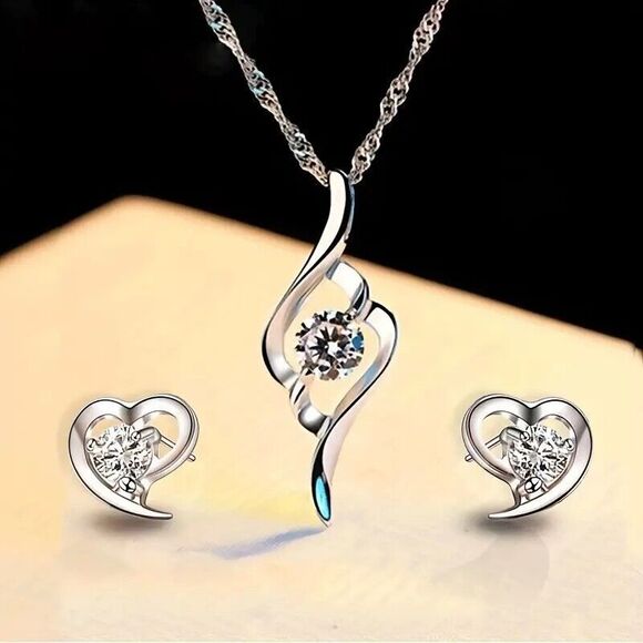 Rhinestone Heart Earrings and Pendant Set - Picture 1 of 6